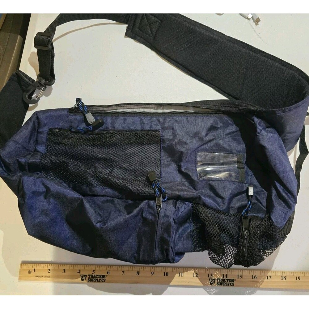 Multipocket Multi Zipper Shoulder Dufflebag With Handles Blue EUC Golf Sports